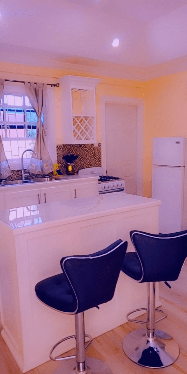 One Bedroom - Image 2